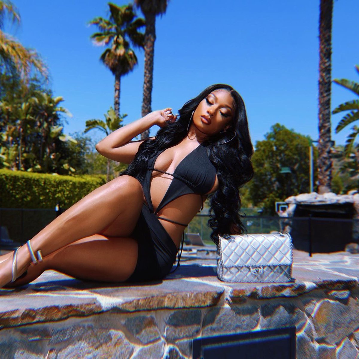 theestallion's tweet photo. If you was wondering, yeah boy im still that b****😝 https://t.co/L0DAVZGeCe