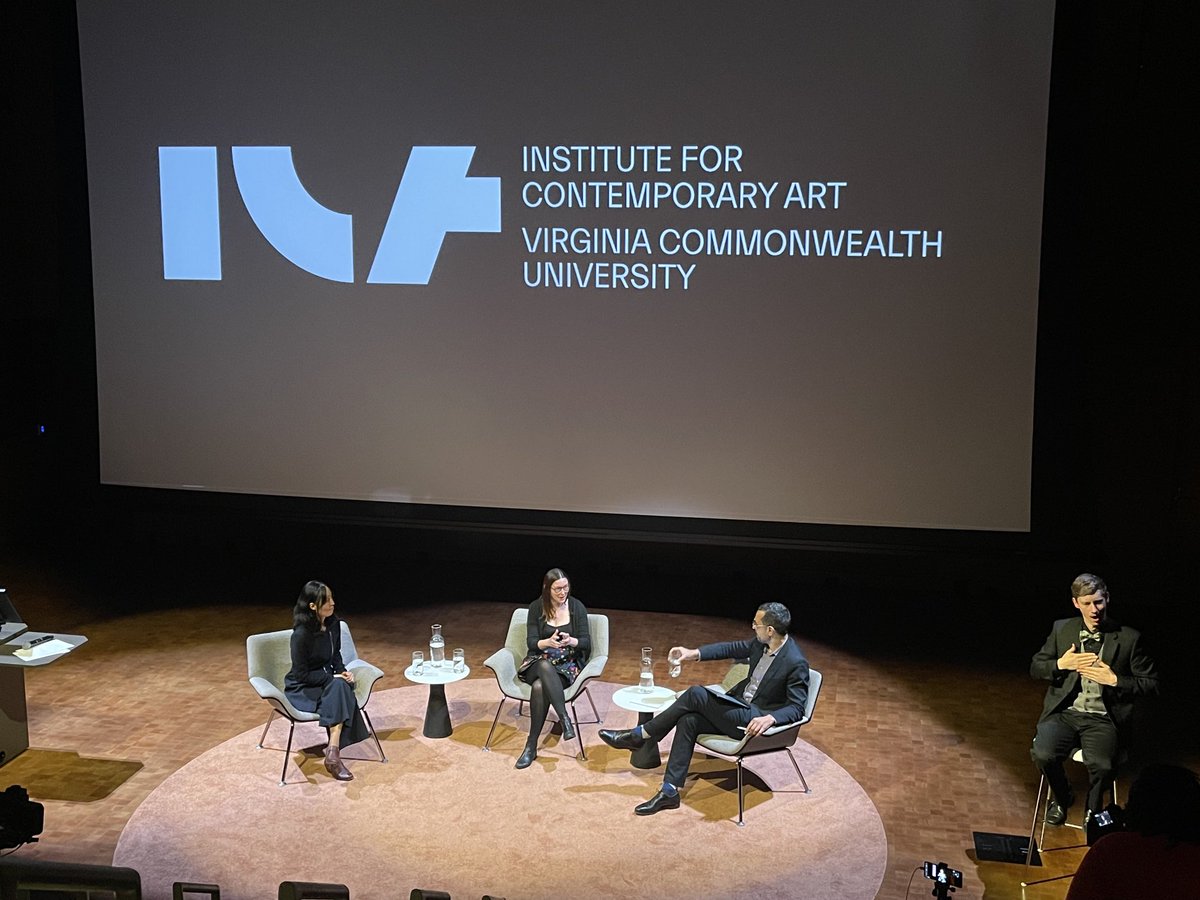 Fotis_Sot's tweet photo. A mind blowing ⁦@VCUProvost⁩ lecture tonight at the ⁦@ICAVCU⁩ by ⁦@VCUarts⁩ professors Semi Ryu and Kate Sicchio who presented fascinating work at the convergence of the arts, technology and medicine. https://t.co/9A5DJ1Pitp