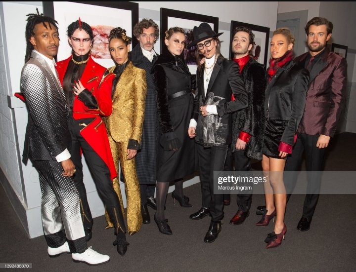 VersaillesFam's tweet photo. Alexander Vlahos (@vlavla) walking the runway in Atlanta Georgia and backstage with Joshua Kane (@joshuakanebespk) for his #DandyRebels Collection.
πΈ Marcus Ingram for Getty Images https://t.co/CFp4lF6ld5