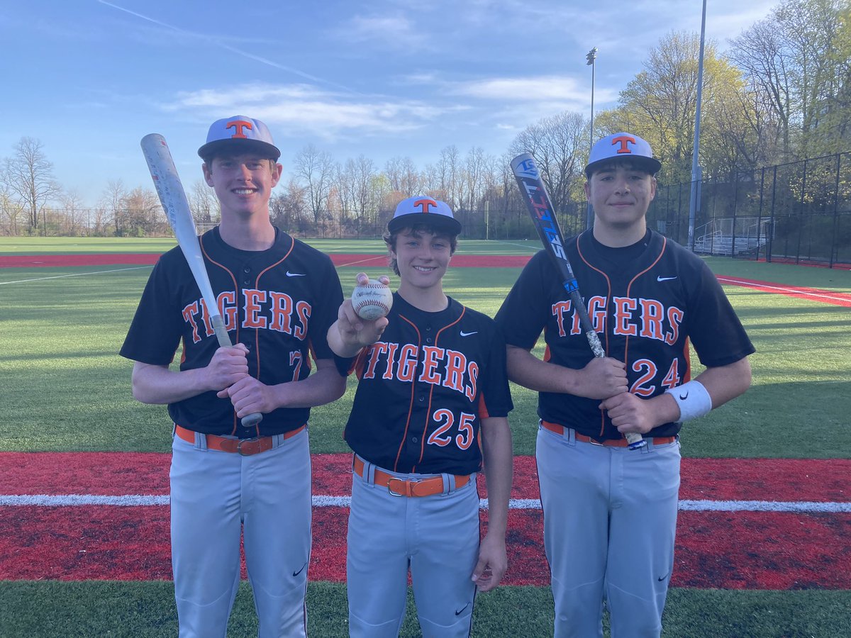 Tuck_Baseball's tweet photo. Tigers beat Palisades Prep 10-0 (5)!

J. Colacicco WP, 5 IP, 14 SO  
T. Wissner    2-4, 4 RBI, 1 Home run 
J.  Snyder      2-3, 4 RBI  
#TigersPride  

@lohudinsider @KDJmedia1 @TuckahoeTiger https://t.co/lV9ETO6VB1