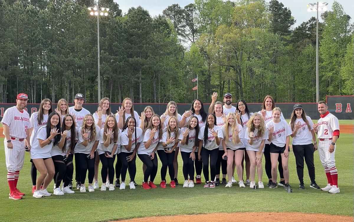 JB80SB's tweet photo. STATE CHAMPS BABY!! 💍🏆 these rings are beyond amazing Coach Heil did an amazing job with them! I am Beyond proud of this team and love each and everyone of them! 2021 state champs #NGBABY ❤️❤️ @NGHSAthletics @softball_nghs https://t.co/PAHiwtARgZ