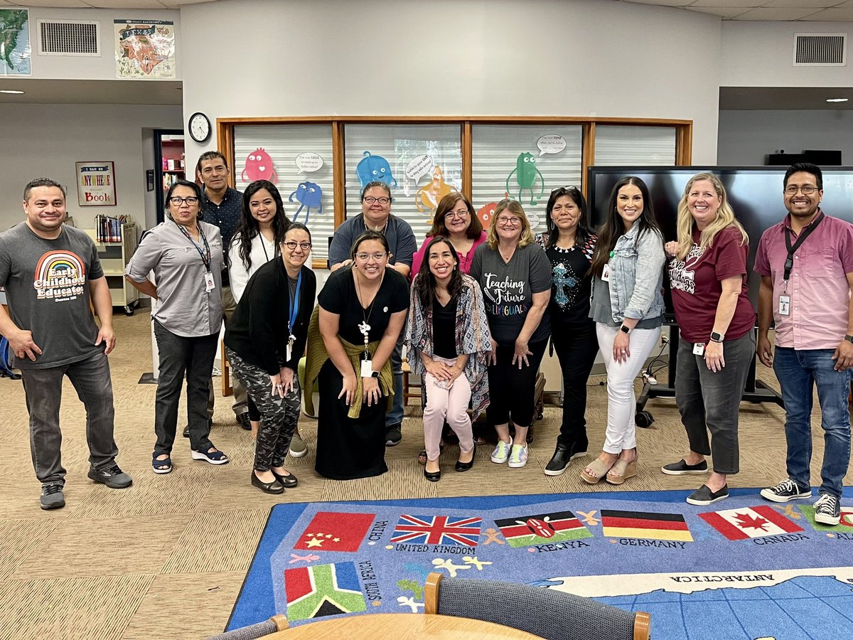 We are so excited about our <a href="/DUALDENTON/">DUAL DENTON</a>  EB PreK &amp; K Summer School! <a href="/mariamelendres7/">Maria Melendres</a> &amp; dedicated DL &amp; ESL Ts modeled how to start off the day with SEL circle time. <a href="/jrobles_jose/">José</a> #wildaboutsummerschool