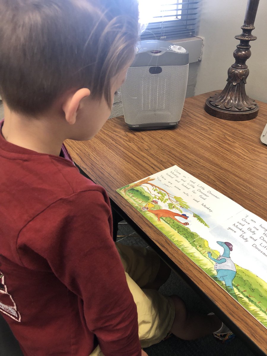 BarbaraFewell's tweet photo. Love these words! R said, “I don’t need to use my finger. My eyes can do the job.” #yestheycan #RRWorks @yresbulldogs @RockHillSchools @rrcna_org @ClemsonReads https://t.co/Pp8m8vkH0w