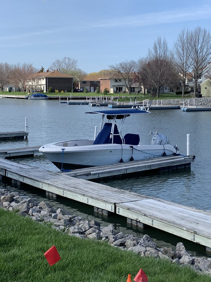 Tbog12's tweet photo. Boat is in the water! Hubby is ready to go fishing on Canandaigua Lake π£ #Robalo #fishfearhim https://t.co/NvA3LSSdfc