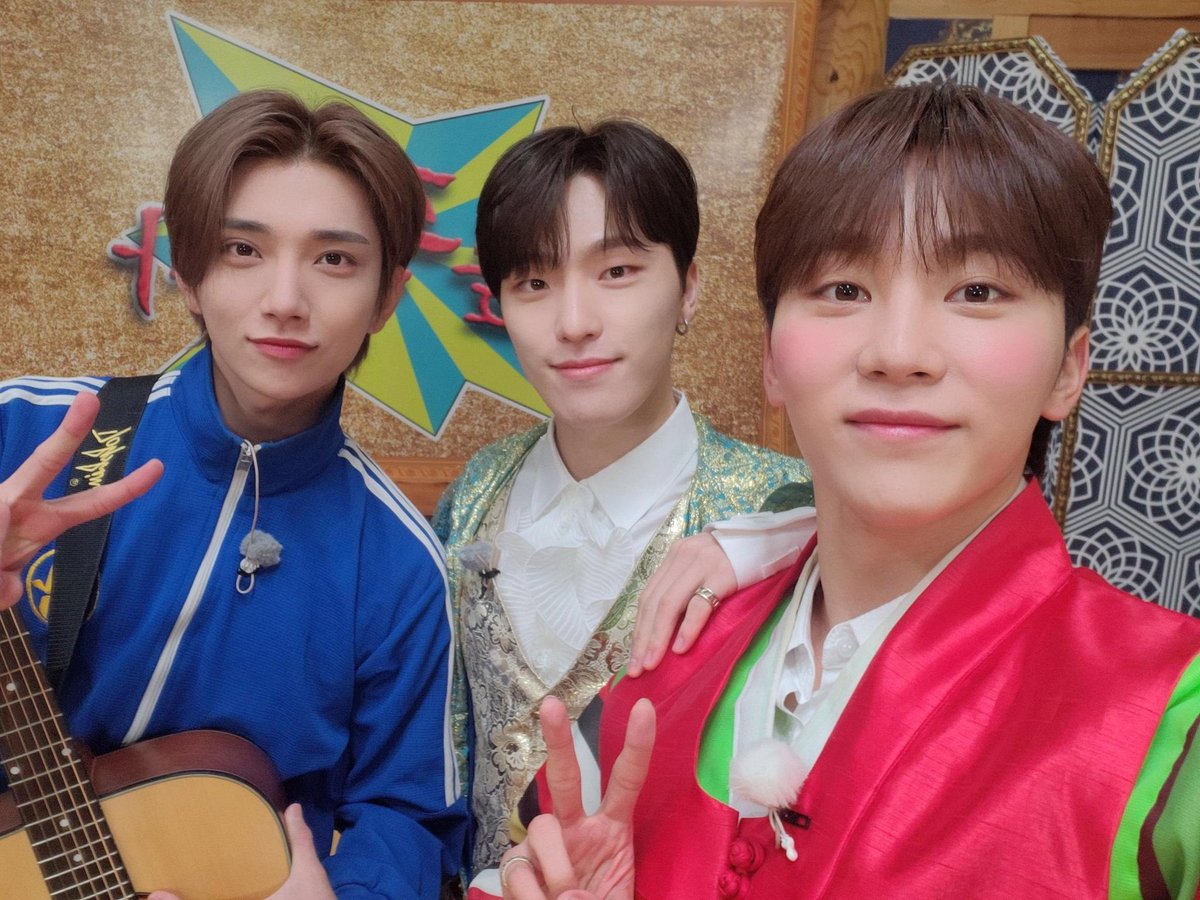 SeungKwanArg's tweet photo. [WEVERSE 220420]
Post de #SeungKwan.

"Por favor dejame (subir las fotos)!!!"

Cr.: SVT_Fancafe
#SEVENTEEN #세븐틴 #승관 @pledis_17 
⚠️NO resubir contenido⚠️ https://t.co/Lf01UoFzhj