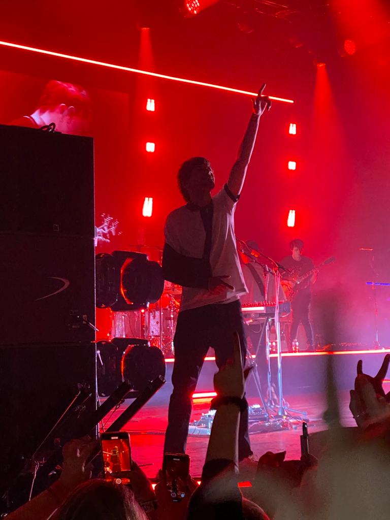 PilarCandel's tweet photo. That was sick, honey💥 #LTWTManchester @Louis_Tomlinson https://t.co/ssRgiL0Yhc