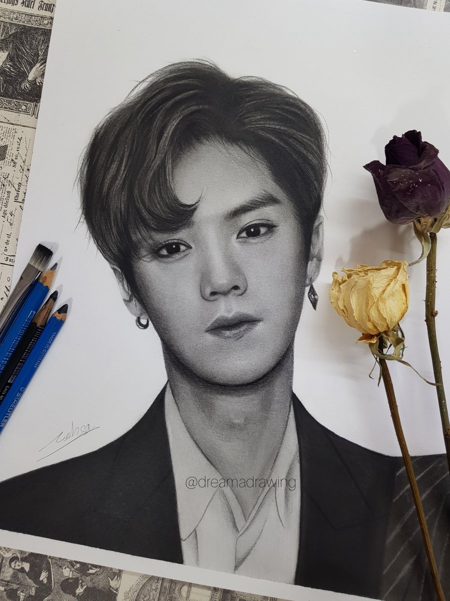 mxhsa1997's tweet photo. Happy birthday #Luhan #LuhanBDay2022
#SlowRideWithLU
#HappyLuhanDay
#art #drawing #exo #exol #kpop
@weareoneEXO https://t.co/6qMmvQzQBz