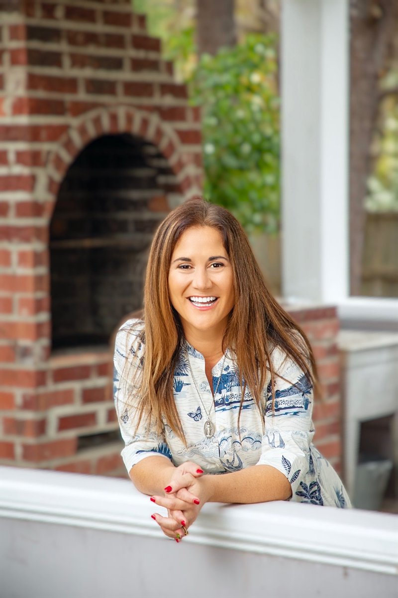 Josephine Caminos Oria, an Argentine-American author, will be joining us at the Festival on May 14th to talk about her book Sobremesa: A Memoir of Food &amp; Love in 13 Courses. Register to hear Josephine at 3:00pm at the Bakery Square Reading Tent. eventbrite.com/e/josephine-ca…