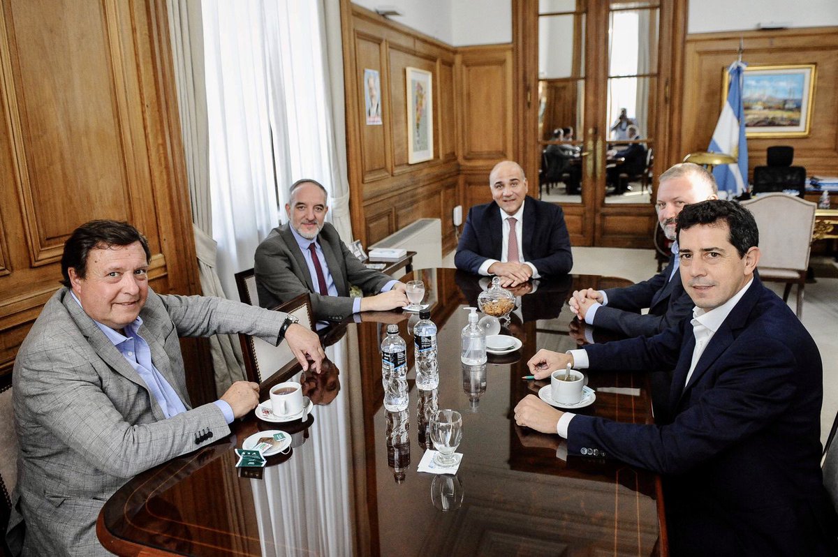 Con el senador <a href="/martindonate/">Martin Doñate</a> gestionamos aportes nacionales por $320 millones para seguir fortaleciendo el sistema productivo de Río Negro y estimular el desarrollo de los municipios y las economías regionales. Hoy nos reunimos con <a href="/wadodecorrido/">Wado de Pedro 🇦🇷</a>, <a href="/JuanManzurOK/">Juan Manzur</a> y <a href="/joselepere/">Jose Lepere</a>.