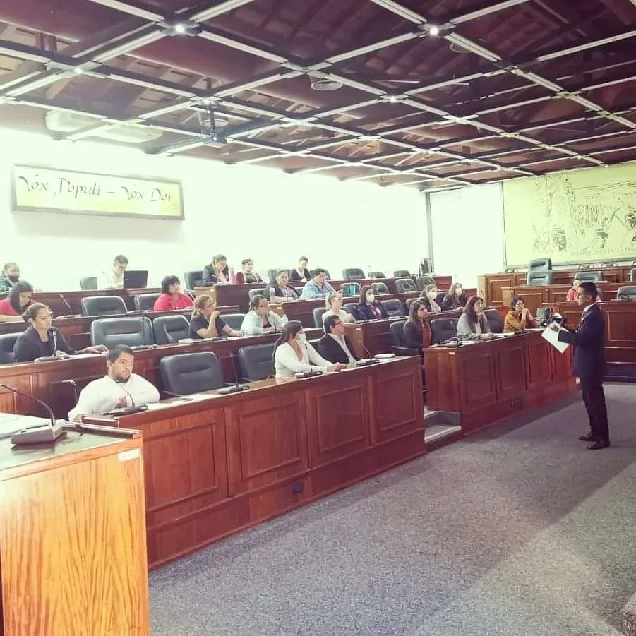 itslhcdparaguay's tweet photo. #Apertura y #Clase1 del Curso de "Adm. del #Talento_Humano". Organizado por @Sinafocal y el @itslhcdparaguay. Desarrollado en forma semipresencial, durante 6 clases, los días martes, de 13 a 15 hs., en la sede de @DiputadosPy. Instructores: Lic. #Erico_Recalde y Abg. #Juan_Rolón. https://t.co/VUQLUVSdkz