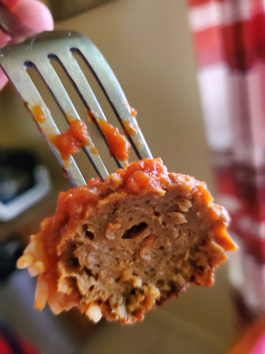 JackDentJr1's tweet photo. @OzoFoods @MinuteRiceUS @ViolifeFoods #ozomeatballs #plantbased #brownrice #pastasauce #violifemozzarellashreds #veganeating #wvhealthyfoodie 
These Ozo Italian Style Plant Based Meatballs are AMAZING! 😋😋😋💚💚💚💚 https://t.co/5tvOj7Hk4J