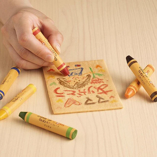 絵も描ける！本物そっくり「サクラクレパス」のチョコレート。