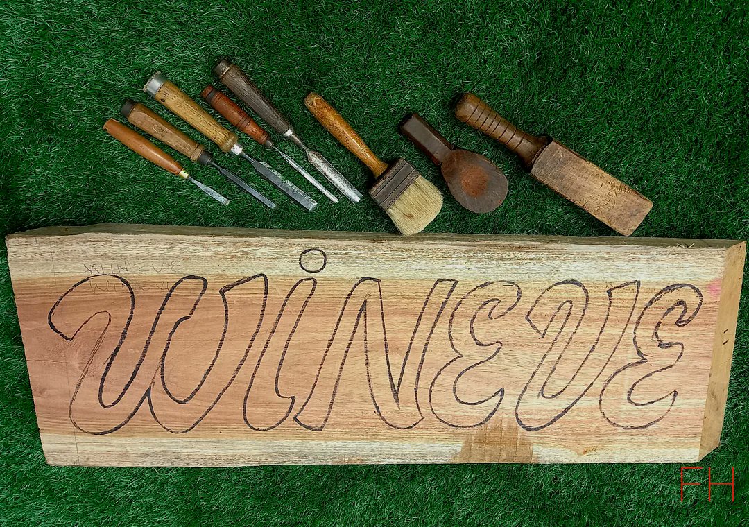 ManFotey's tweet photo. Carved sign follow this guy @fotey_handicrafts on ig https://t.co/DARX1C474N