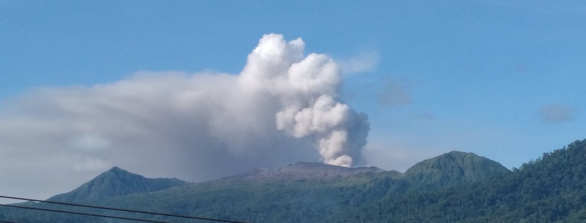 andrijay85's tweet photo. April 21st 2022. Mt.Dukono. North Halmahera https://t.co/E0JQmW8hdt
