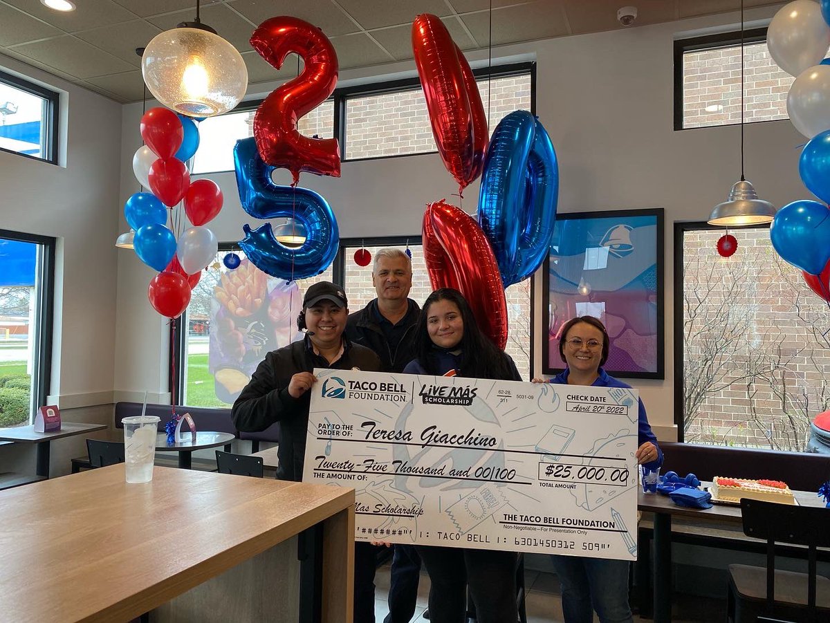 AGBellsLLC's tweet image. A Two Minute Video = $25,000 for Teresa at our Taco Bell in Northlake!  Surrounded by family, friends and co-workers she got a surprise of a lifetime.  Congrats Teresa! @agbellsllc #tacobell #agbellschicago #ampler  #livemás #scholarship