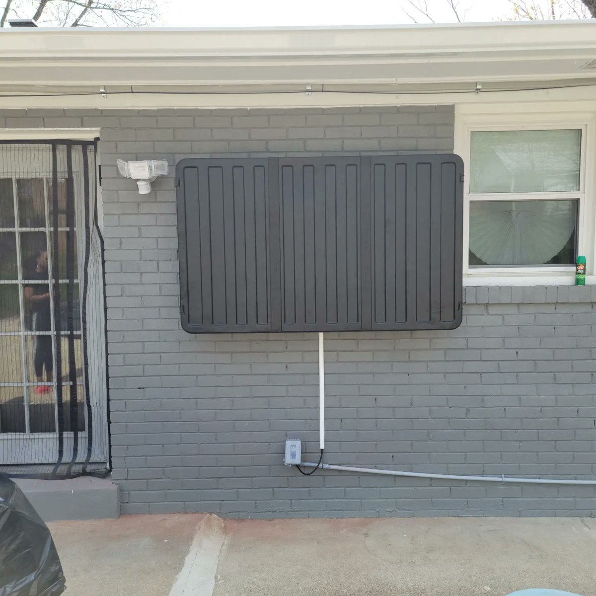 times27's tweet photo. 65" Outdoor install with Storm Shell Cover https://t.co/5S0sZBjoNG