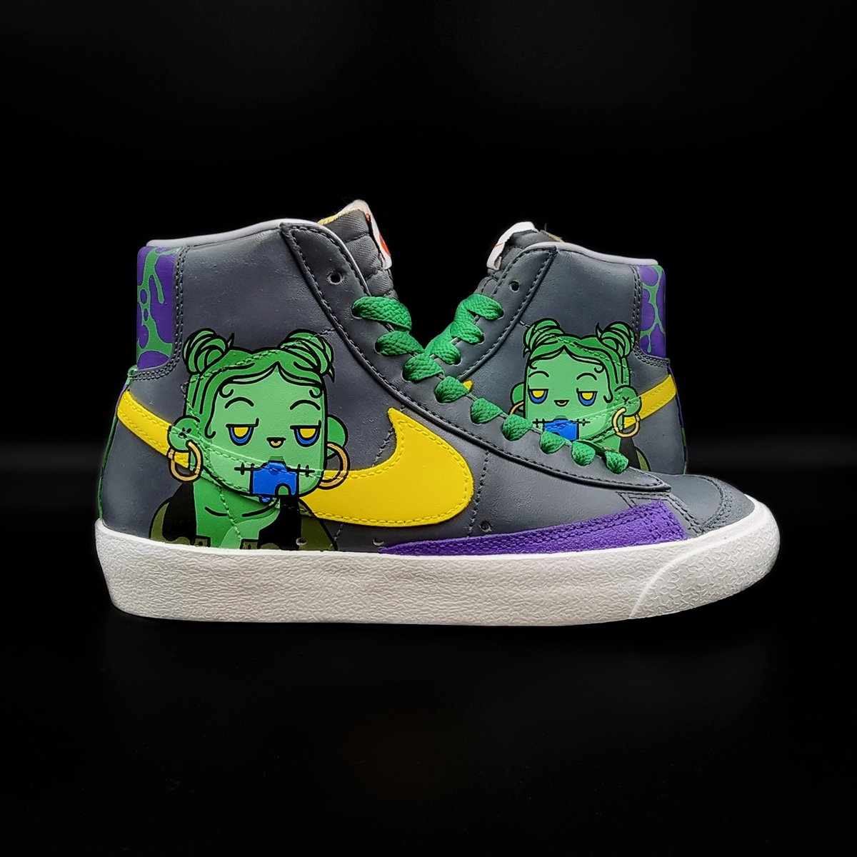 SekureD's tweet image. Custom @Deadfellaz Blazer Mids, fresh out of the studio this week 👀

#deadfellaz