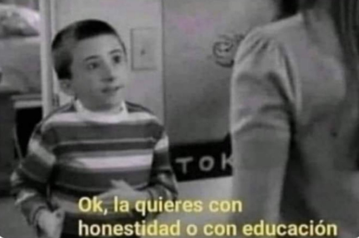 MemeShxp's tweet photo. Yo cuando alguien pide mi opinión: https://t.co/HQ9ooMs530