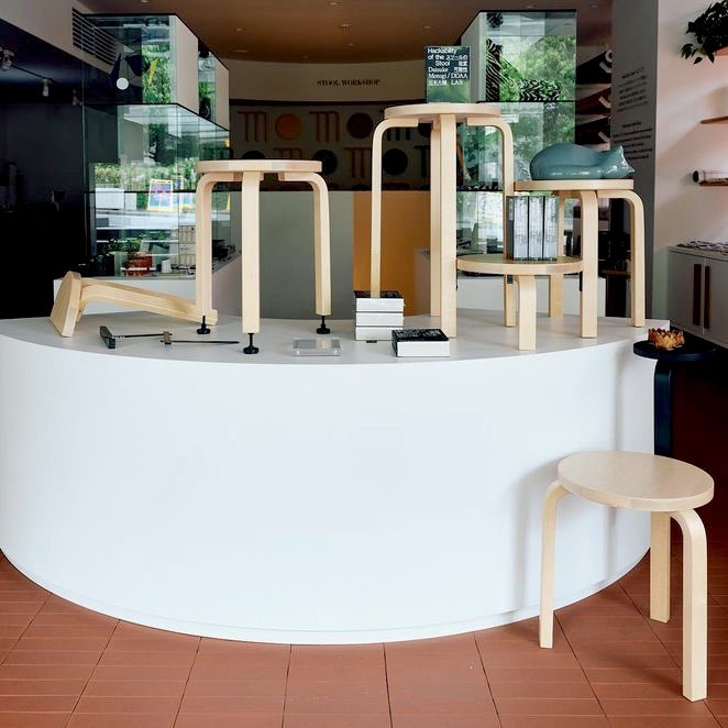 ArtekJapan's tweet photo. Hackability of the Stool at Artek Tokyo Store
建築家 #元木大輔 と #DDAALAB による展示スタート!
3月に京セラ美術館 光の広間で展示された100脚の中から40脚の「改変スツール」展示中です。
期間は5月16日(月)まで。是非足をお運び下さい。
#artek #artektokyo #stool60 #Hackabilityofthestool https://t.co/kLAthxJT6X