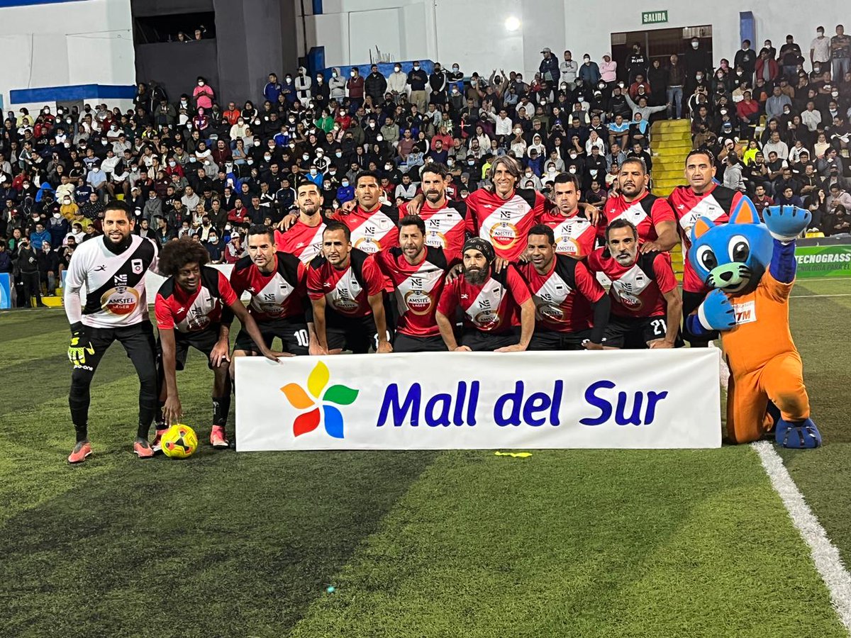 oncemachosfc's tweet photo. ¡Nueva piel en la final de @superligafut7! #OnceMachosFC ❤️⚽ https://t.co/oBDU9yeBko