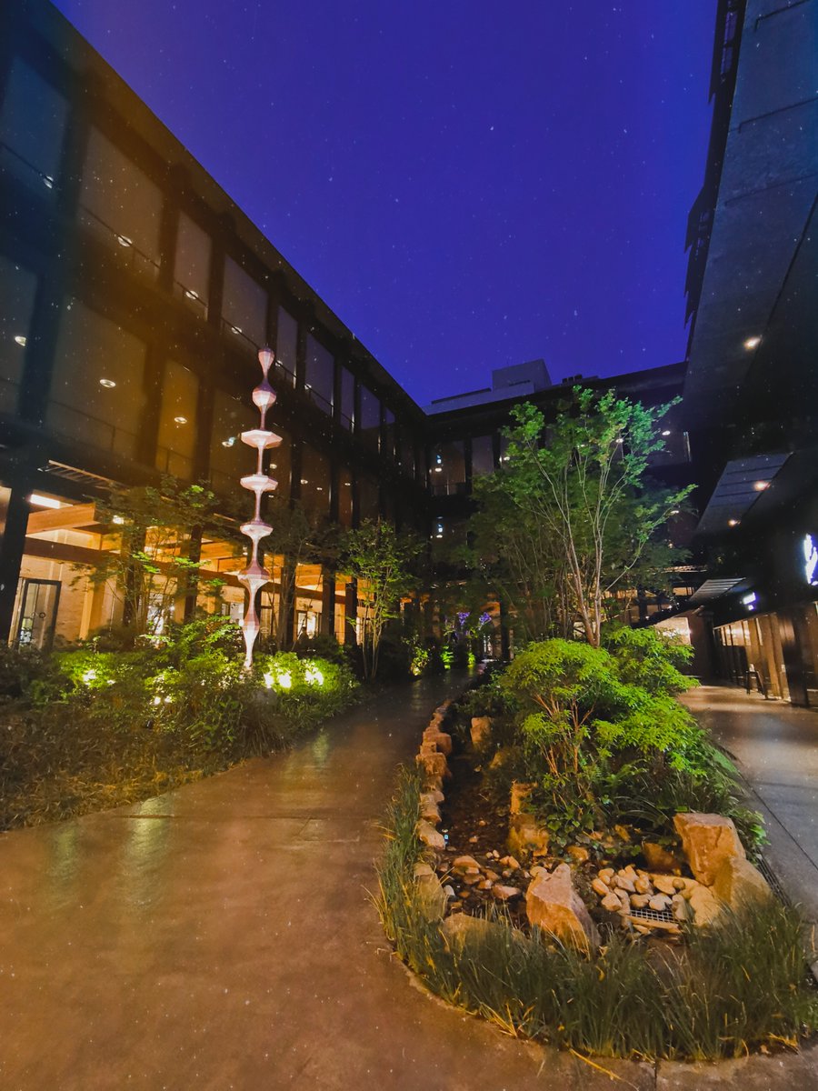 KokyoLasers's tweet image. 引用リツ ＃LiGrip スキャンとの比較用に新風館さんを撮影してきました🚶♪
LiGripにはカメラもあるので、スキャンデータに色もつけられますよ👀
軽くてシンプルな操作性、思い立ったらパッと測定に飛び出していけます😳

＃リモート測量
＃digitalforest
＃レーザースキャナー
＃レーザー測量