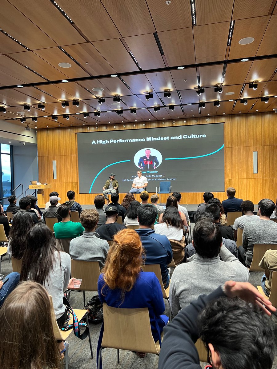 jfiance's tweet photo. Cal alum gold medalist @ryan_f_murphy inspired @Cal founders tonight @thehousefund event @BerkeleyHaas https://t.co/njBsh3wyGt