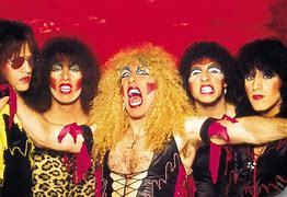 @arthur_affect @ProZombieHunter @Luarien some verified idiot thought Twisted Sister from the 1980s was CONSERVATIVE and all these years was positive that the words to 'We're Not Gonna Take It' was written for THEM! These guys ⬇️