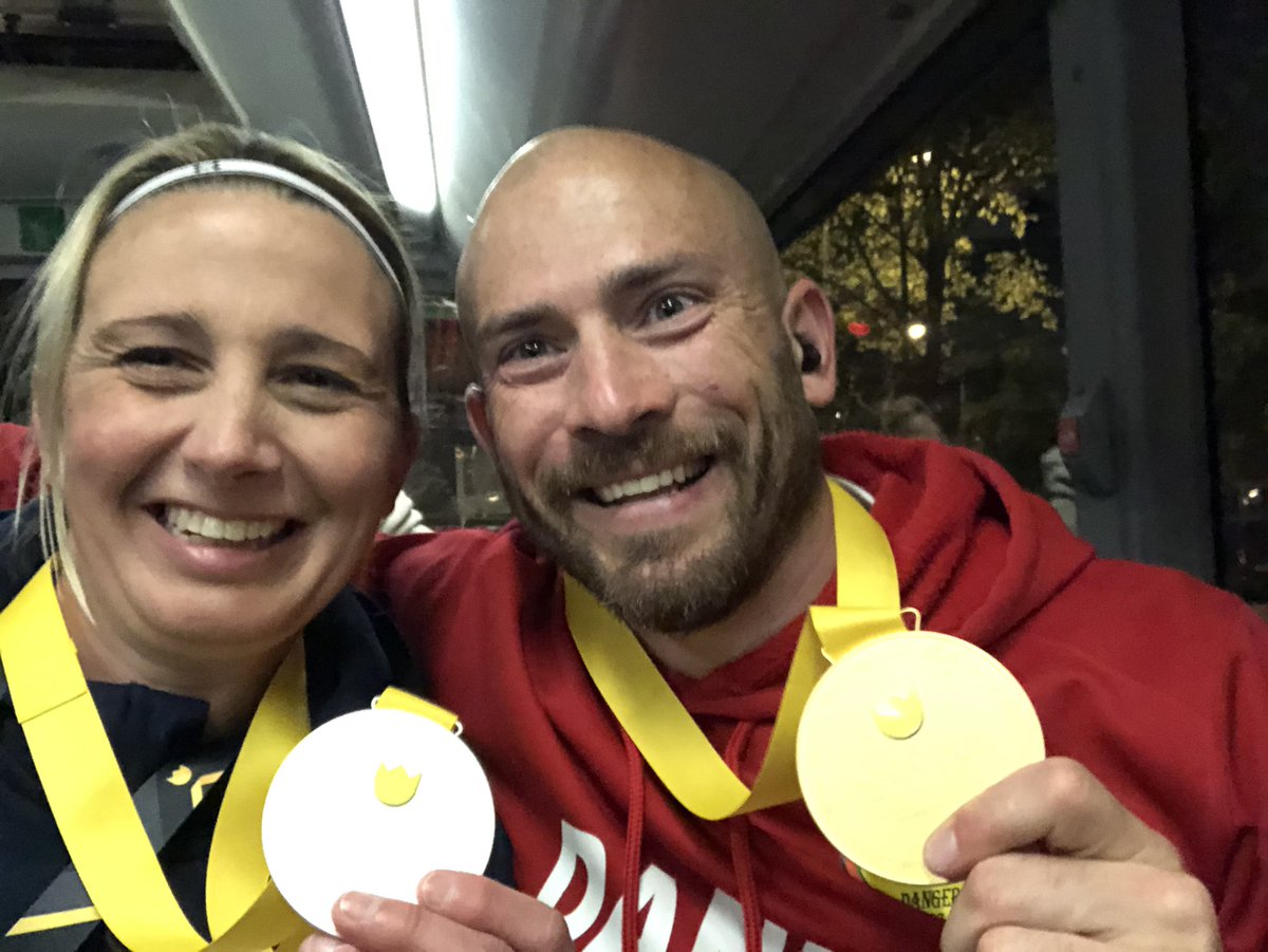 kellyle0nard's tweet photo. UK were beaten by USA in the wheelchair rugby final of the Invictus Games. The game was exciting and hard fought and the winner was the spirit in which it was played. An honour to play for my country. On to basketball today 💪#silversuitsmebetter @RWT_NHS @HelpforHeroes @BBCOne https://t.co/mWgOV6CGv5