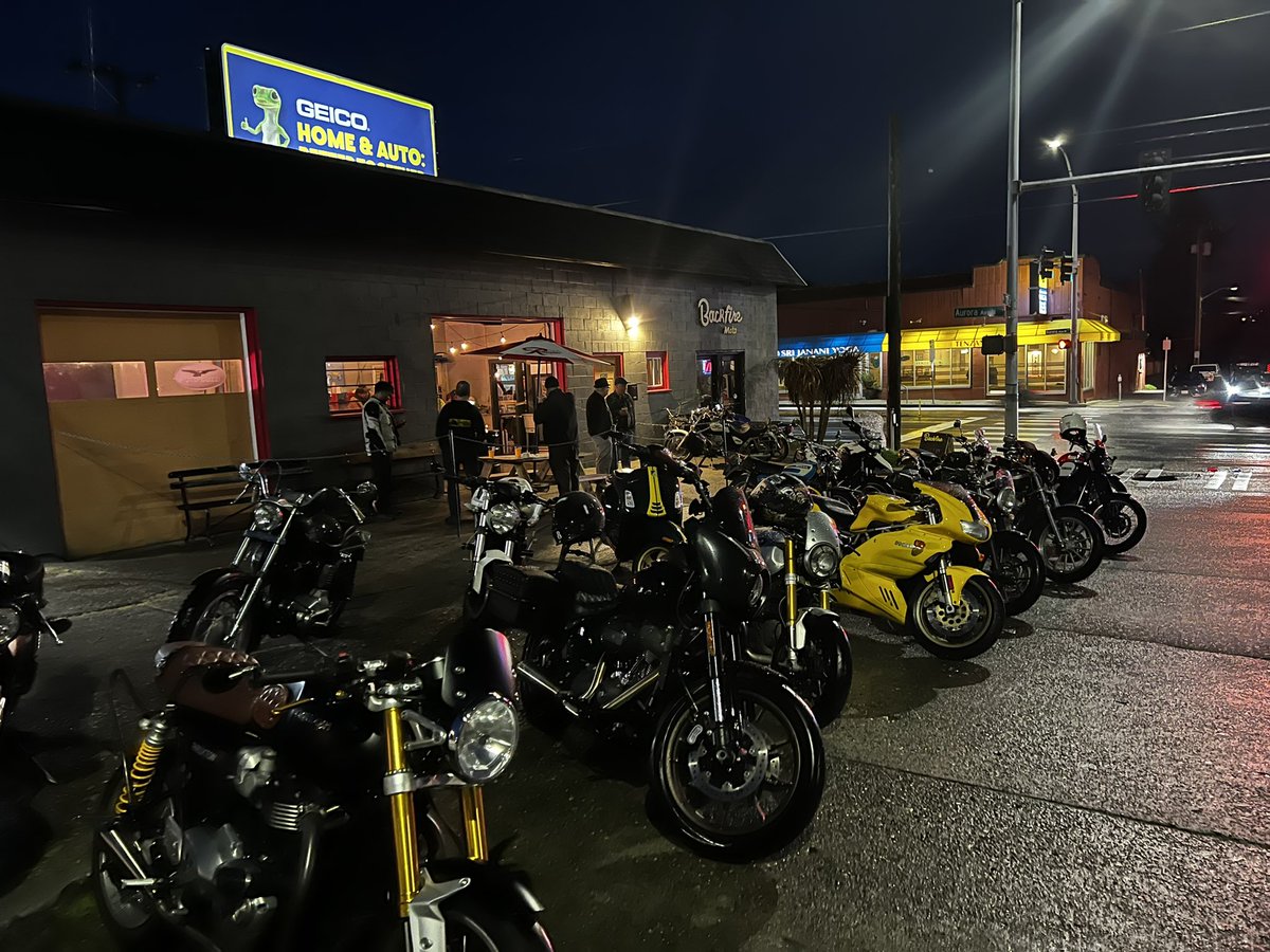 OnAirJustin's tweet photo. Took the big bike out for the first #backfiremoto night of the year. Really missed the 2-wheel community. ๐ https://t.co/qV3ZGyv6oT