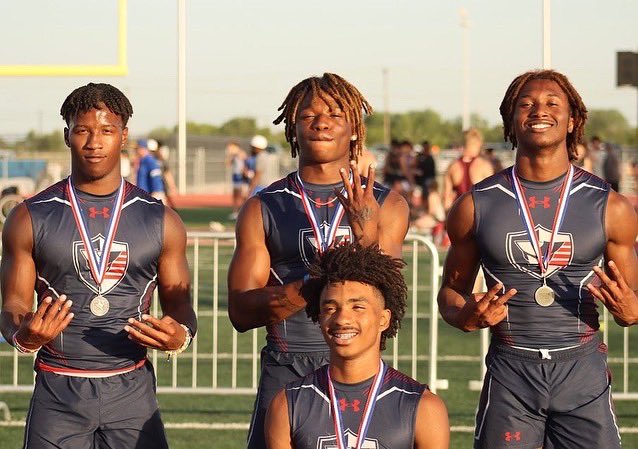 VMHSMediaTeam's tweet photo. In more track news the Veterans mens 4 x 200 meters for placing at regionals and will be advancing to regionals next week.  Our track team keeps bringing the heat.  Congratulations, Patriot Nation is very proud. @SAVeteransTrack @SAVeteransHS @JudsonISD @JISD_ATHLETICS @VMHSABC https://t.co/0ytlo9gWIq