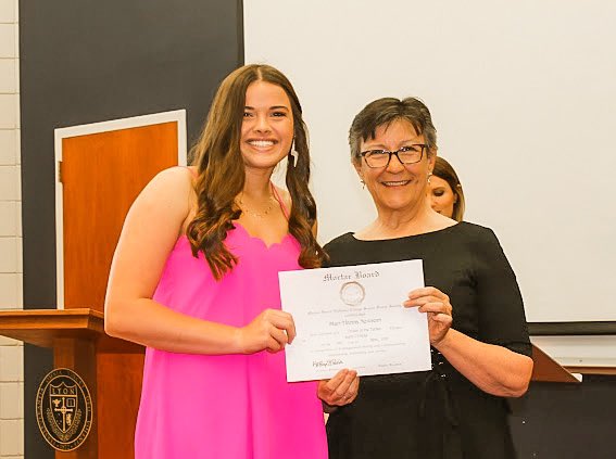 mnews32's tweet photo. mortar board initiation 💖 https://t.co/SO9Oz4NQBK