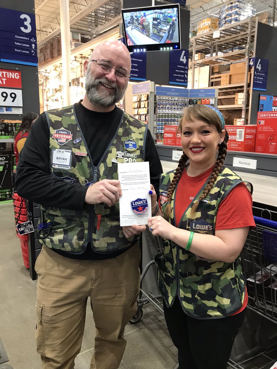 507Lowes's tweet photo. Awarding a service star to Brandy for outstanding support of Pro! https://t.co/BEVY8mepap