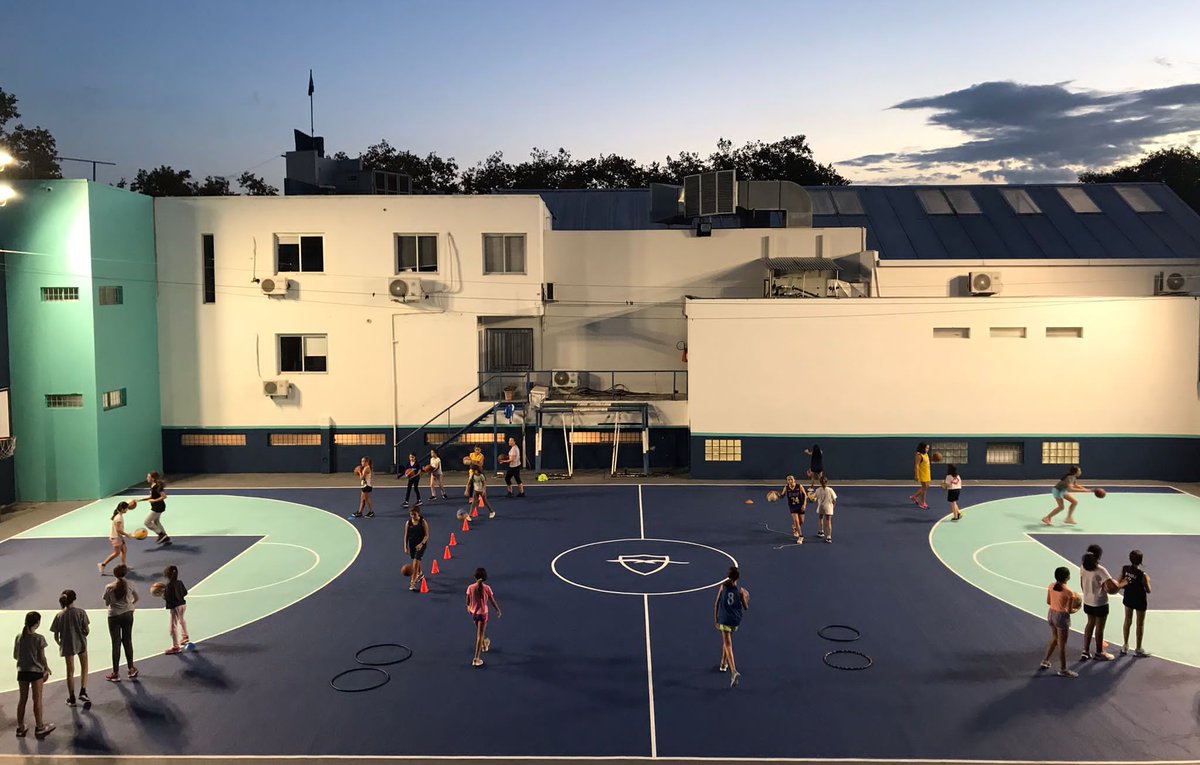 💎 Mini basquetbol
✊🏼 ¡Seguimos creciendo!
♀️ U8, u10, u12.
📞 Por consultas: 099194191.
<a href="/ClubMalvin/">Club Malvín</a>