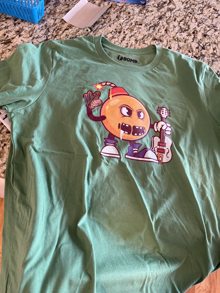 StormedRogue8's tweet photo. Love my custom @fbombnft merch with my bombs that I hold!! #nft #custom #holder #bombs #merch #cannabis #420day #420NFT #weed #NFTCommunity https://t.co/TDrvGjGhLw
