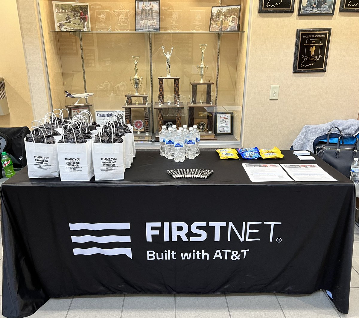 Showed our appreciation at Hammond PD! We appreciate all you do and loved getting you connected with <a href="/FirstNet/">FirstNet, Built with AT&T</a> #FirstNet #DedicatedNetwork #FirstResponderAppreciation <a href="/FloraNusesIHX/">Flora Nuses</a> @mhughesIHX
