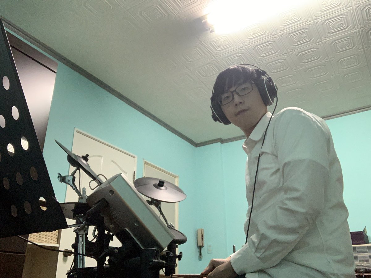 luozixin5's tweet photo. 每天練一下
#Drum #shirt https://t.co/hbmj7WPwC5