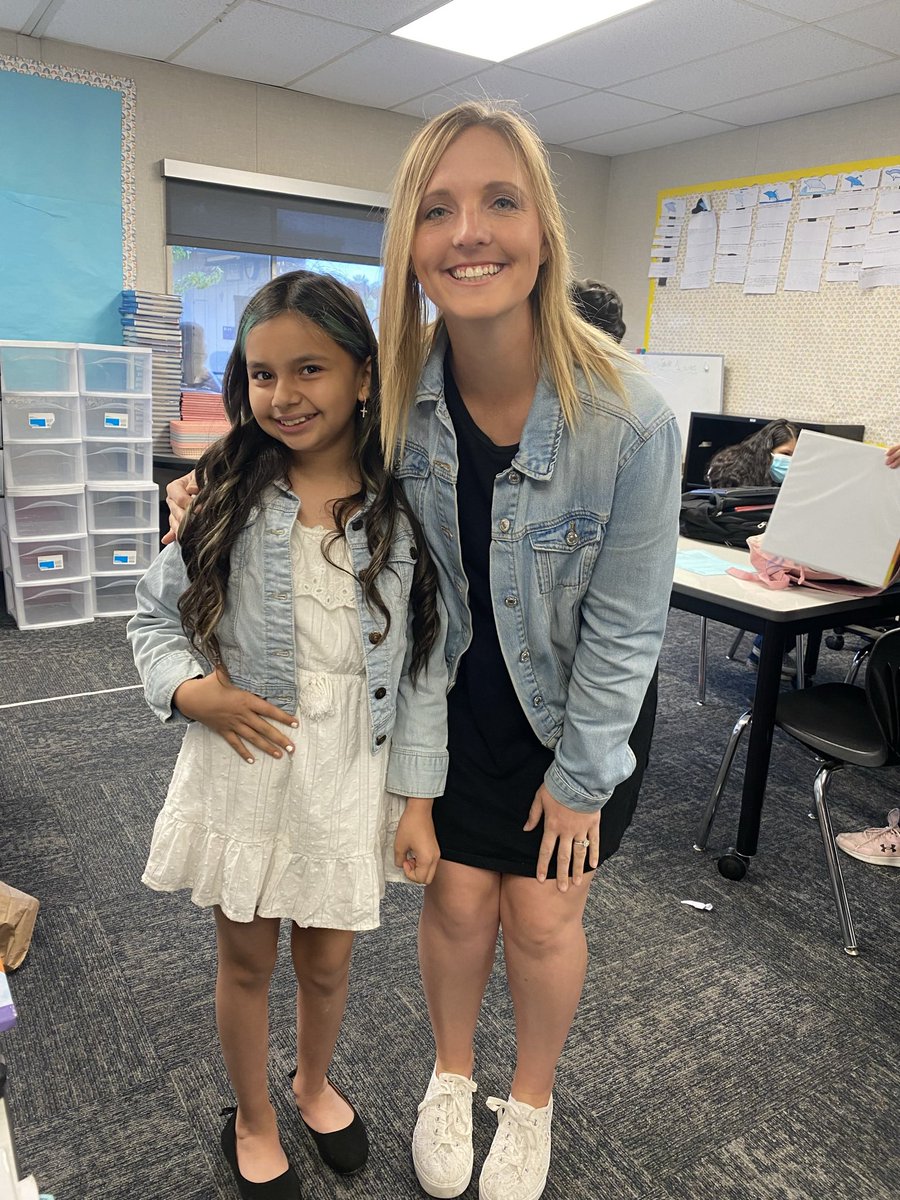 I love when my student and I  match❤️😬!