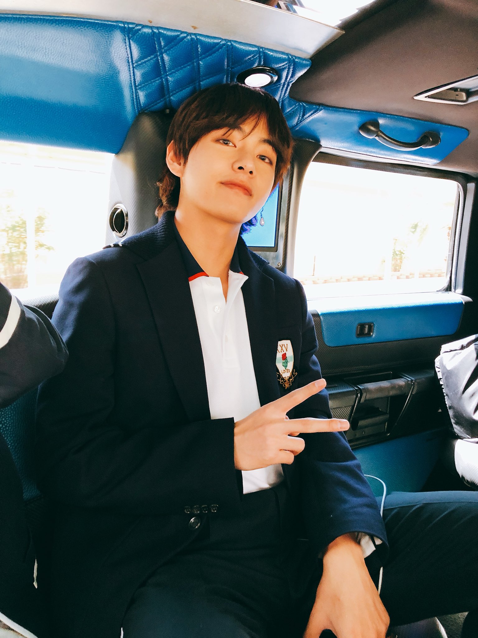 FQ1NHGxVUAArnAM?format=jpg&name=large