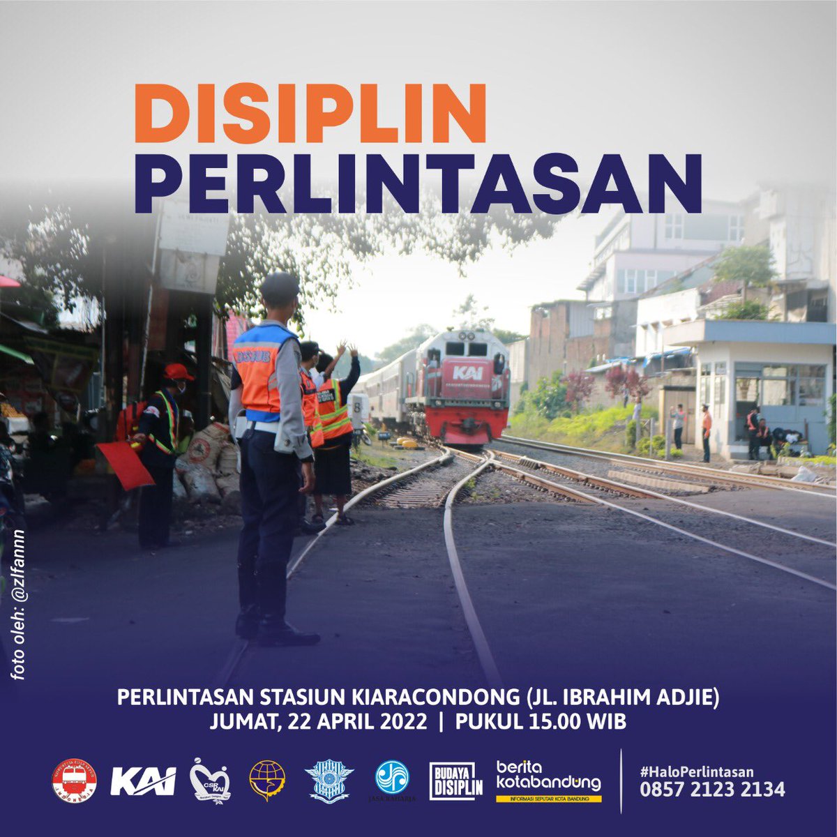 Kegiatan terakhir sebelum kami Posko Lebaran di Stasiun!

Kegiatan #DisiplinPerlintasan merupakan kegiatan edukasi di Perlintasan Sebidang dan Terbuka untuk siapapun dengan menerapkan protokol kesehatan!

<a href="/KAI121/">Kereta Api Indonesia</a> <a href="/dishub_jabar/">Dishub Jabar</a> <a href="/keretaapikita/">Kereta Api Kita</a> <a href="/mas_didiek/">Didiek Hartantyo</a>  <a href="/infobdg/">BANDUNG ᮘᮔ᮪ᮓᮥᮀ</a> <a href="/PRFMnews/">Radio PRFM</a>