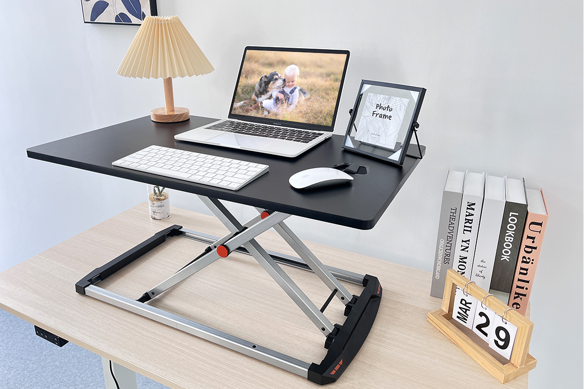 JOYworker1's tweet photo. Let's start today's work 😊

#desksetup #desktour #desksetup
#deskgoals #standingdesk #deskconverter #homedesign #homeoffice #homeimprovement #officedesign #officespace #homespace #ergonomic #amazonfinds #workingfromhome #homestudy #styling #stylingtips https://t.co/hKaH1KuZlI