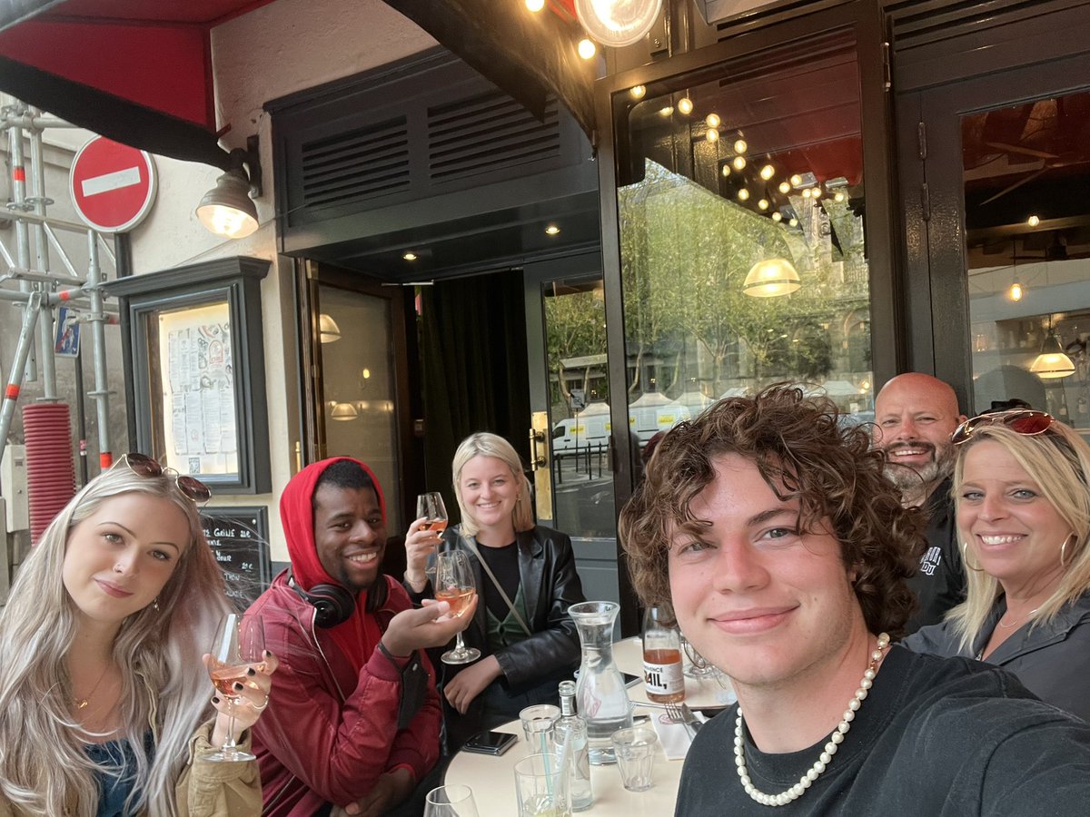BruceLolling's tweet photo. We made some great memories while visiting @TJLolling1 as he studies abroad in Paris #ProudDad @brlolling @amanda_lolling @chhlooooeee https://t.co/fZ91zB7Wjt