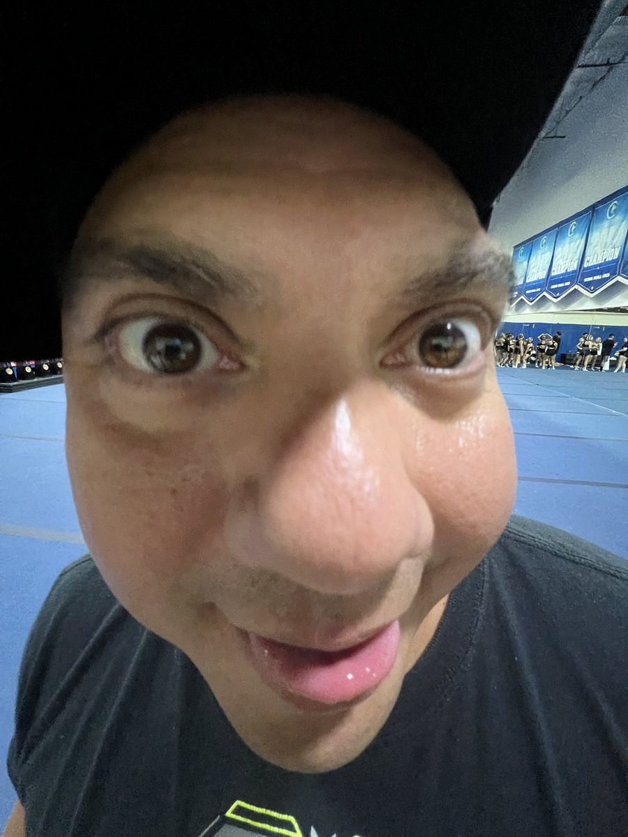 natsodrizzy's tweet image. retweet for goodluck at worlds 🫡