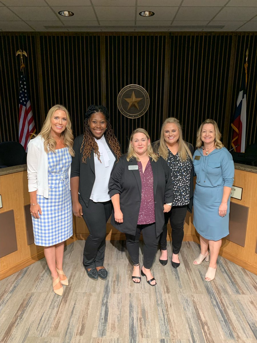 DRDickerson2's tweet photo. I officially graduating from the first Future Ready Leadership Academy. It was great working and presenting alongside with Heather &amp; Alex on our Capstone Project! 
A special thanks to @LNormTeach, @DrG_TylerISD, and @Shiver_GCISD for the opportunity! https://t.co/W2u9hdY9Cm