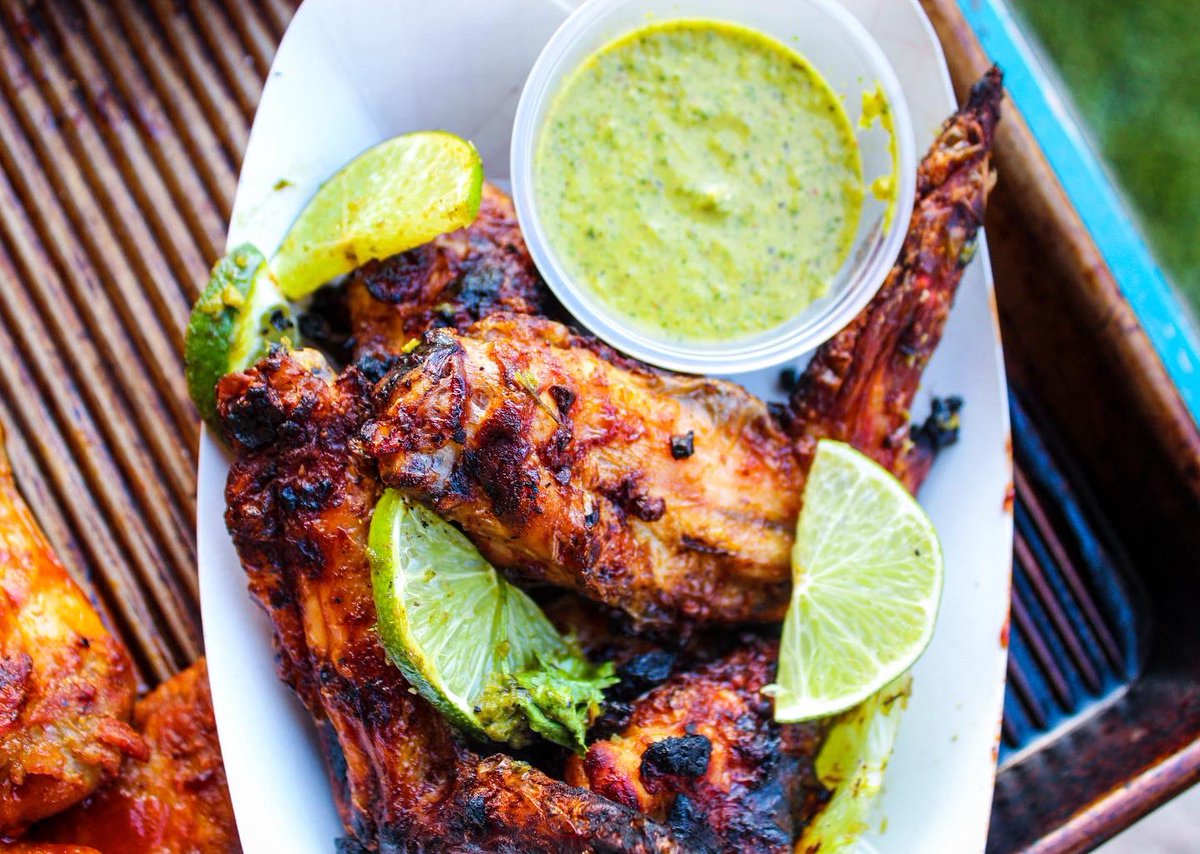 ChefBB5's tweet photo. It's Wednesday so itโs time for some wings! Plenty to choose from. There is Asian zing, BBQ, Aunt Carolโs Spicy sauce, plain, and lastly Purevian style grilled chicken wings. Wing Wednesday done right ๐๐พ
#wingwedneaday #abqchef #abqprivatechef #blackchefs #foodphotos #chefbb https://t.co/r7GNTHbAR2