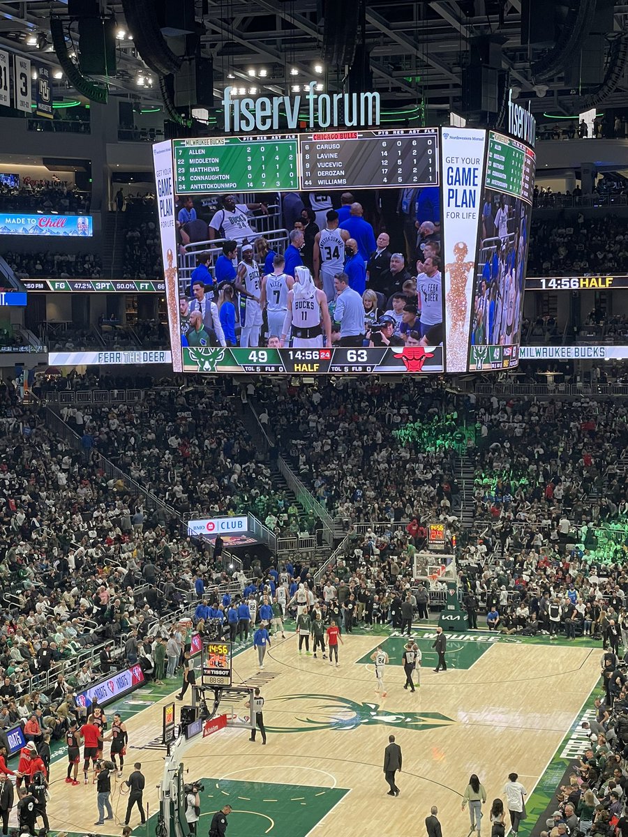 PeteyPabloPicks's tweet photo. Change the Fiserv Forum toโฆ.
PETEYโS PALACE #BULLSIN6 https://t.co/AT0Yie0uuU
