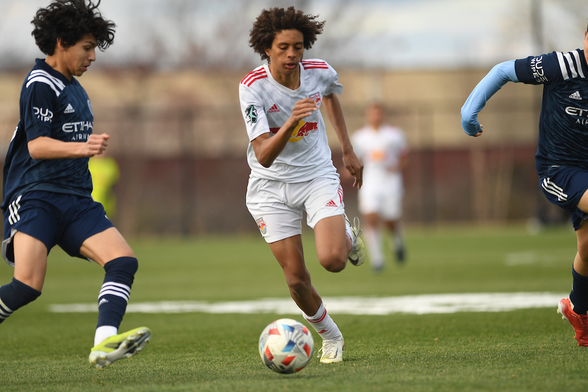 RedBullsAcademy's tweet photo. We had three players called into 🇺🇸 U-15 @USYNT camp!

📰➡️ https://t.co/dor7JyhWl6

#TheFutureIsBright | #RBNY https://t.co/fDeplJlCn6