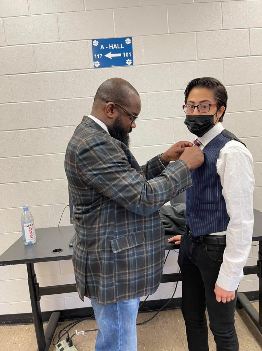 Dr. Steevon R. Hunter tweet media