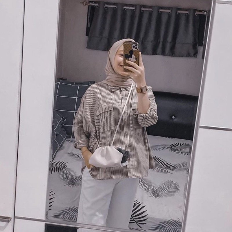 sugarsuga_r's tweet photo. Simple Blouse/Kemeja 🔅

Blouse Green
 https://t.co/qnK4x9ZKNL
Kemeja strip
 https://t.co/HdBsUo1QkE
Kemeja korean daisy
 https://t.co/MS5xcS9L3a
Blouse crinkle 
https://t.co/yI3XnhqGyj https://t.co/ArhhoKtf8u