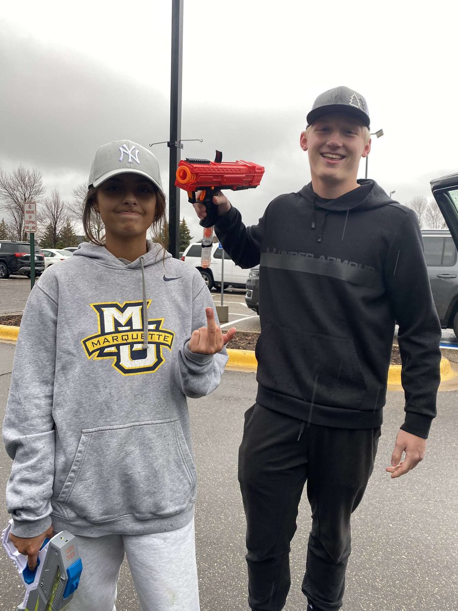 SidesMitchell's tweet photo. @mg_assassins thought you had a chance🤧 #2-0 https://t.co/lUFvhYVDiA