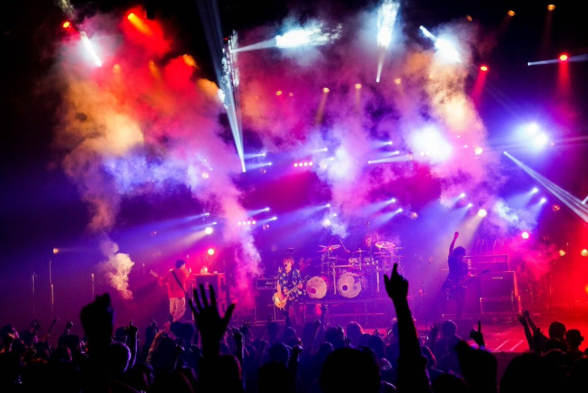 NCIS_BANDS's tweet photo. 【プレイリスト公開】
昨日開催した”Bring the Future" LINE CUBE SHIBUYA(渋谷公会堂)公演のプレイリストをSpotify(@SpotifyJP)にて公開しました。
https://t.co/O0YcSHLtR7
Photo by @RuiHashimoto
#ナッシングス #BringtheFuture https://t.co/1kqIPJ7eLv